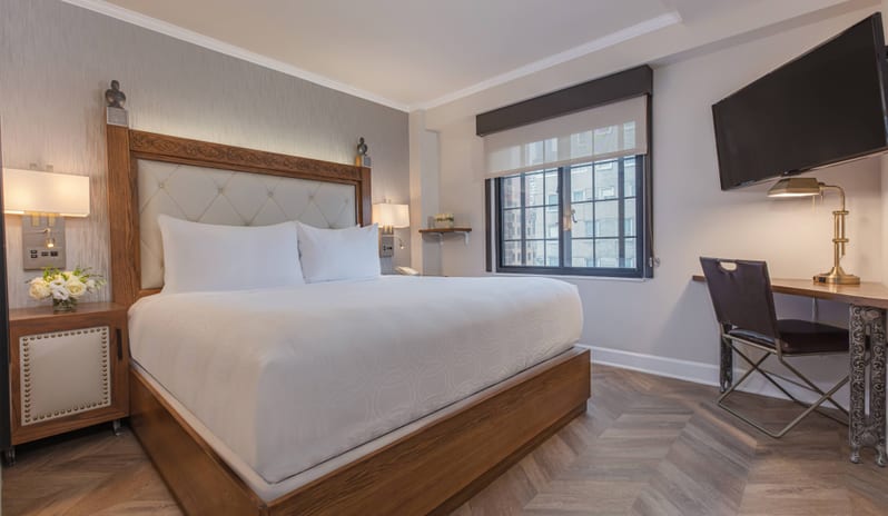 Westgate New York City - Luxe King Room_001